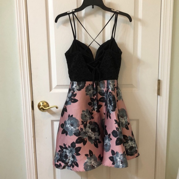 Short Sweetheart A-Line Homecoming Dress - Picture 4 of 4
